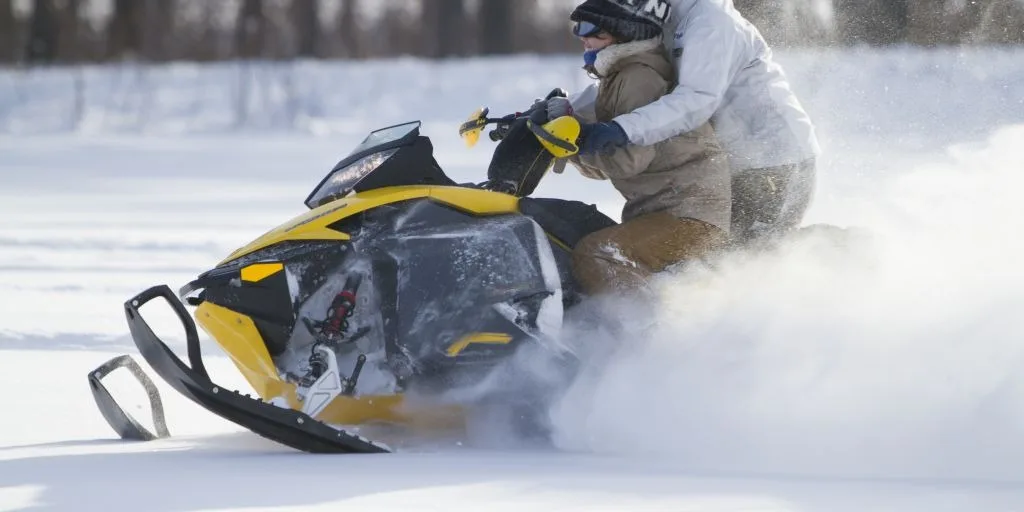 Snowmobiles: The exhilarating sense of speed is addictive!