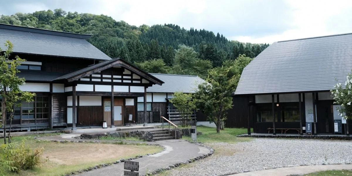 Uonuma no Sato: Just like a sake and food culture theme park!