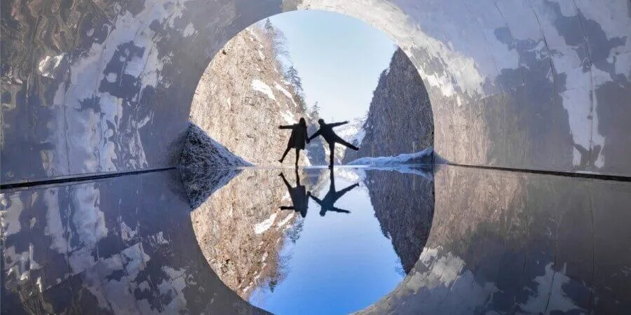 The Beautiful and Photogenic Snowscapes of the Kiyotsu Gorge Tunnel