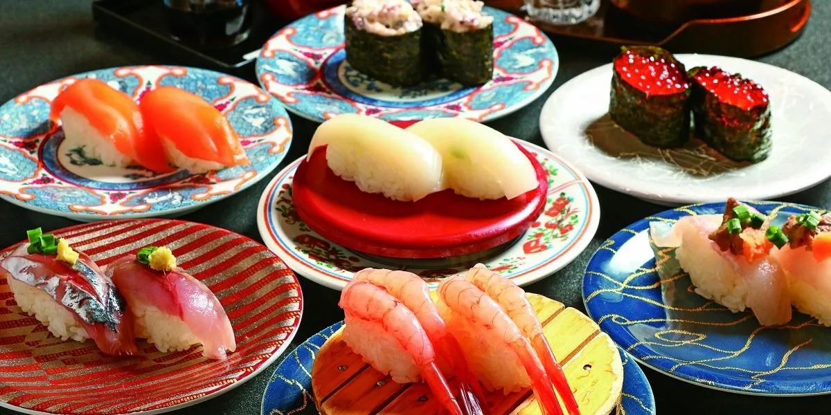 Which do you prefer? Reasonably priced conveyor belt sushi or non-conveyor belt sushi that shines through with craftsmanship?