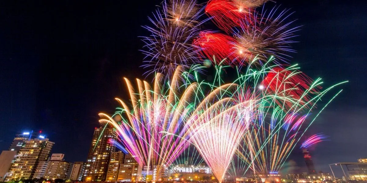 Feel the Japanese Summer with Yukata, Fireworks, and Local Folk Songs! Niigata Festival