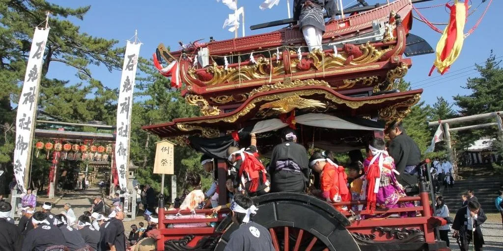October 18-19: Iwafune Grand Festival (Murakami City)