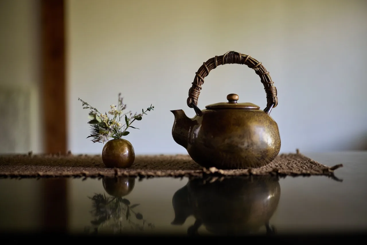 The art of Tsubame Tsuiki, hand-hammered kettles and other metalware, formed from a single copper sheet