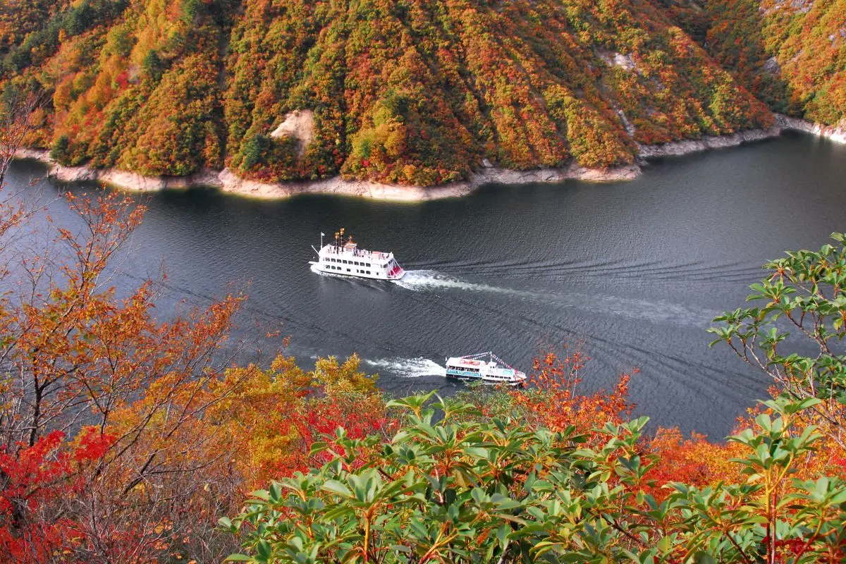 Lake Okutadami Boat Tour