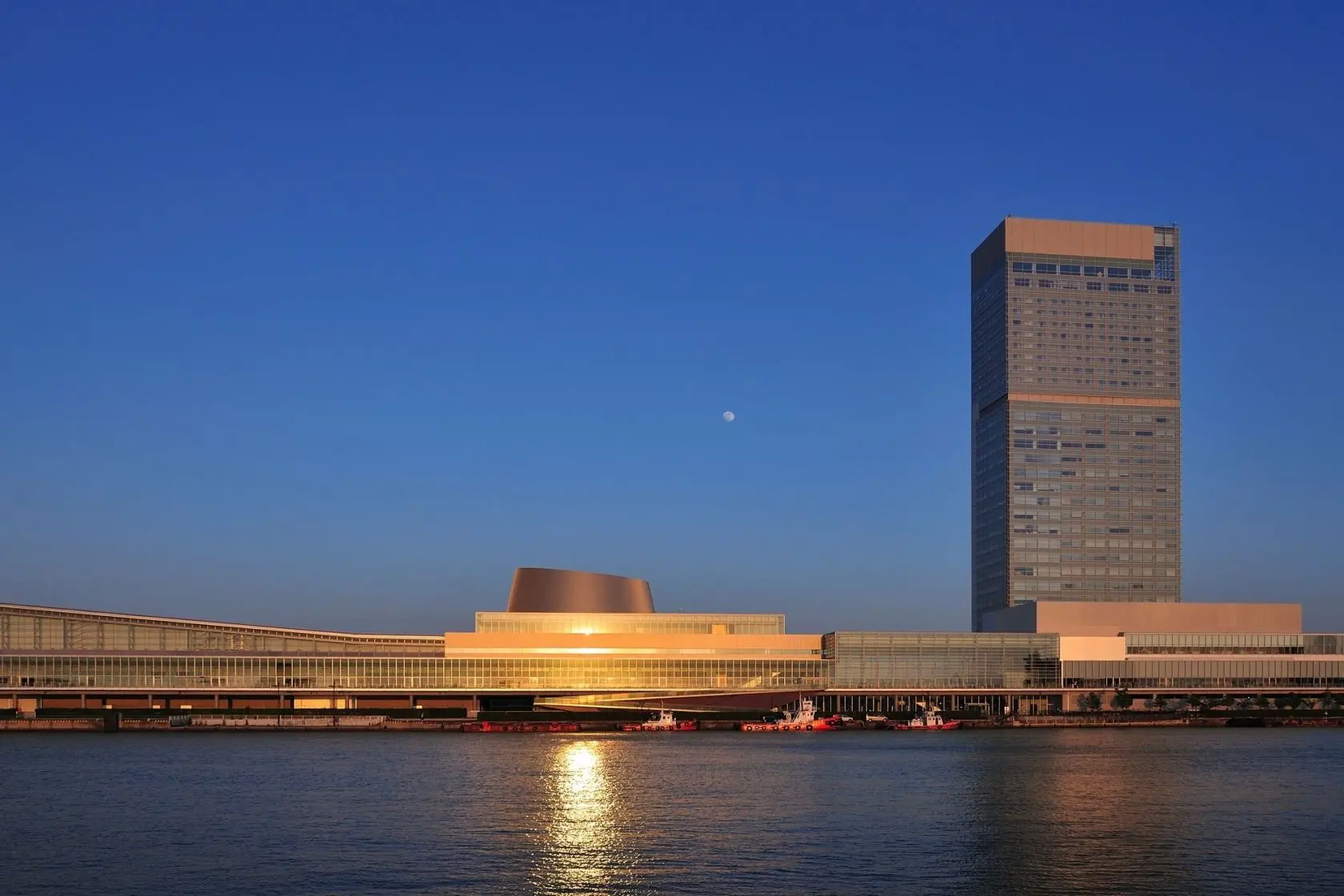 Toki Messe (Niigata Convention Centre)