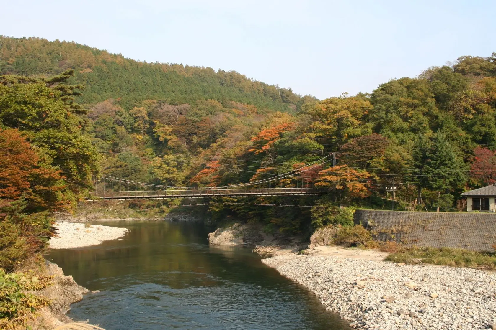 Arakawakyo Momiji Line and Takanosu Suspension Bridge