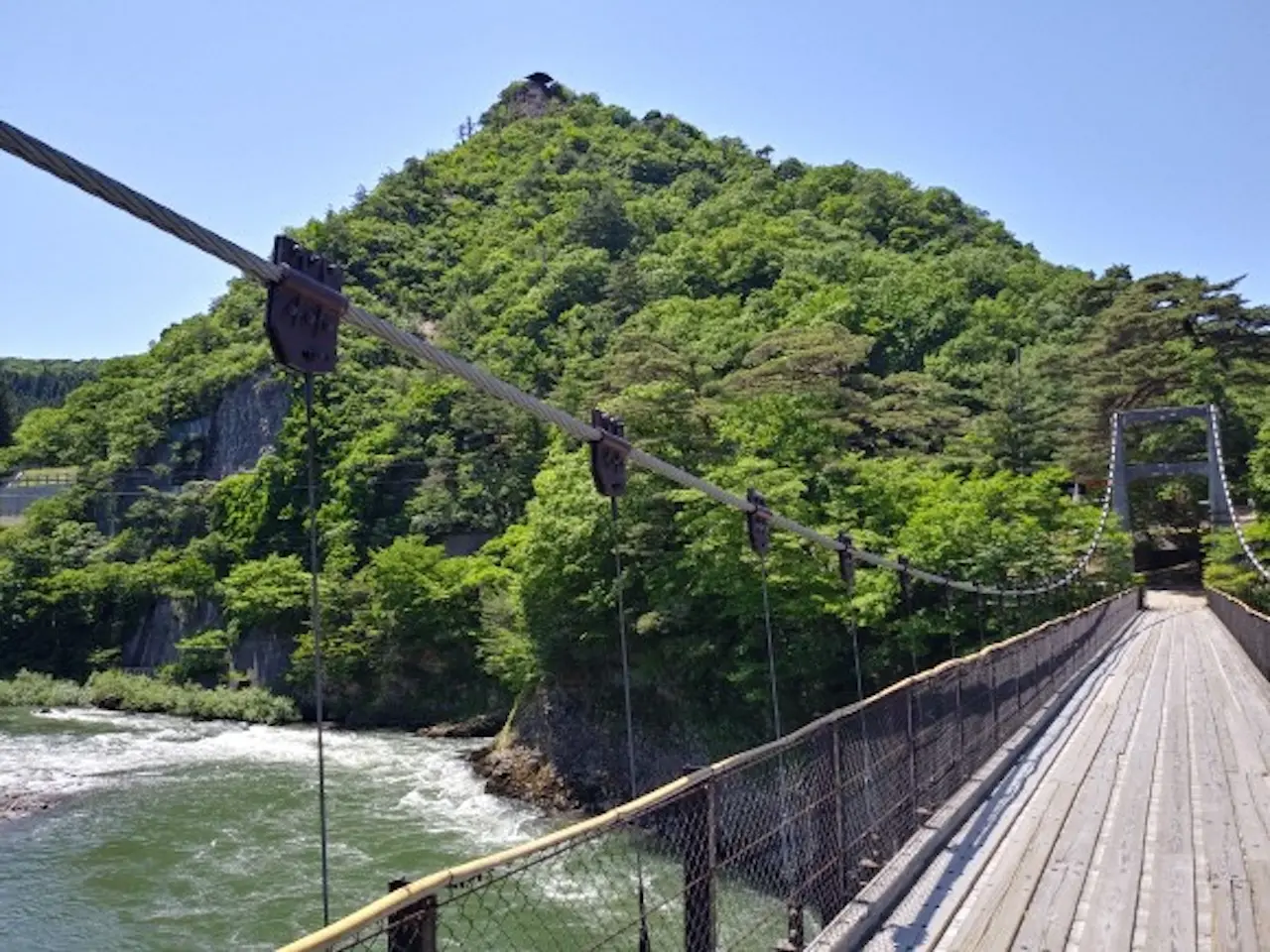 Takanosu Onsen (Echigosekikawa Hot Spring Area)