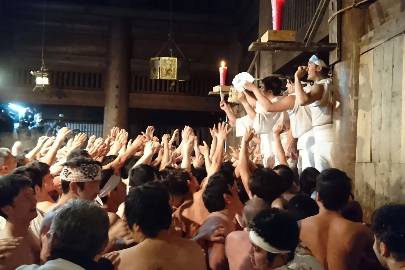 Urasa Bishamondou Naked Man Pushing Festival