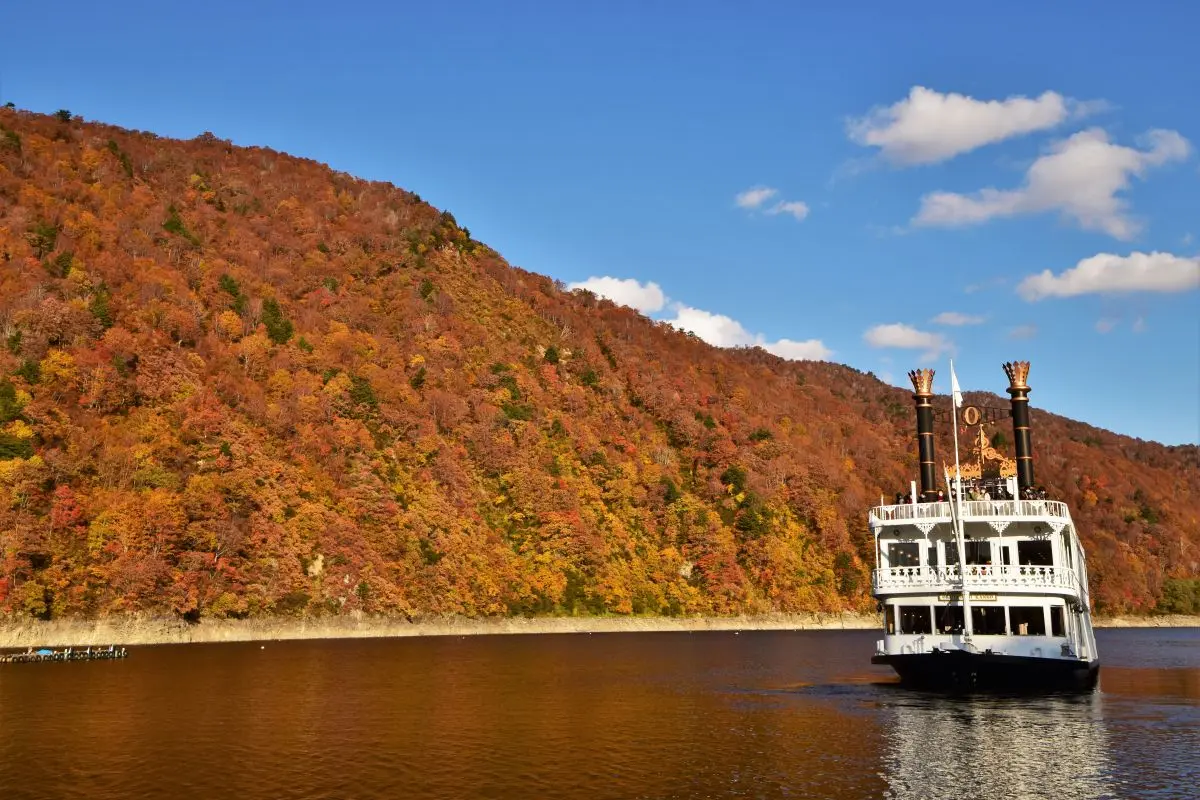 Lake Okutadami Boat Tour