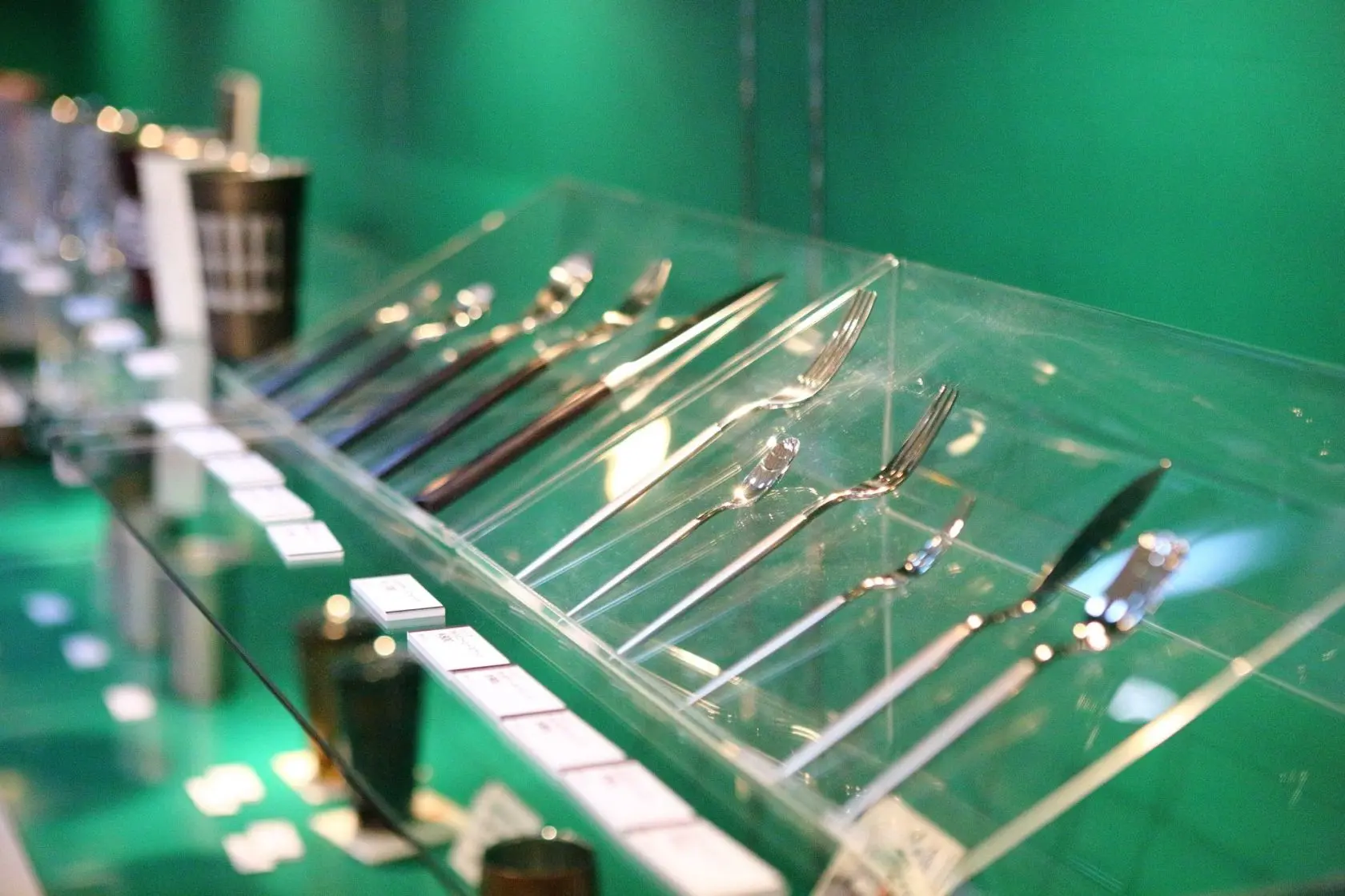 Tsubamesanjo Regional Products Center(Roadside Station)