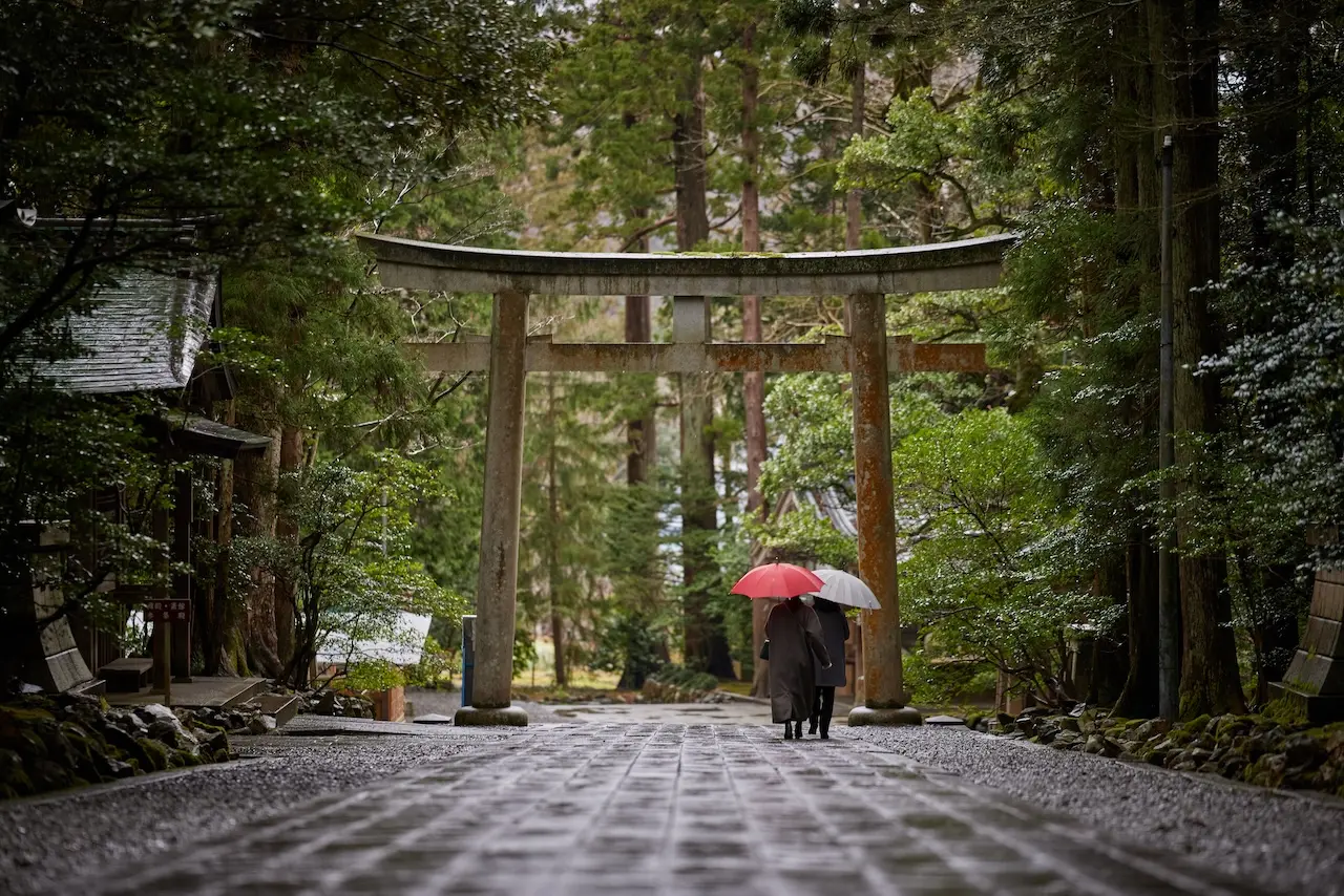 Yahiko Shrine