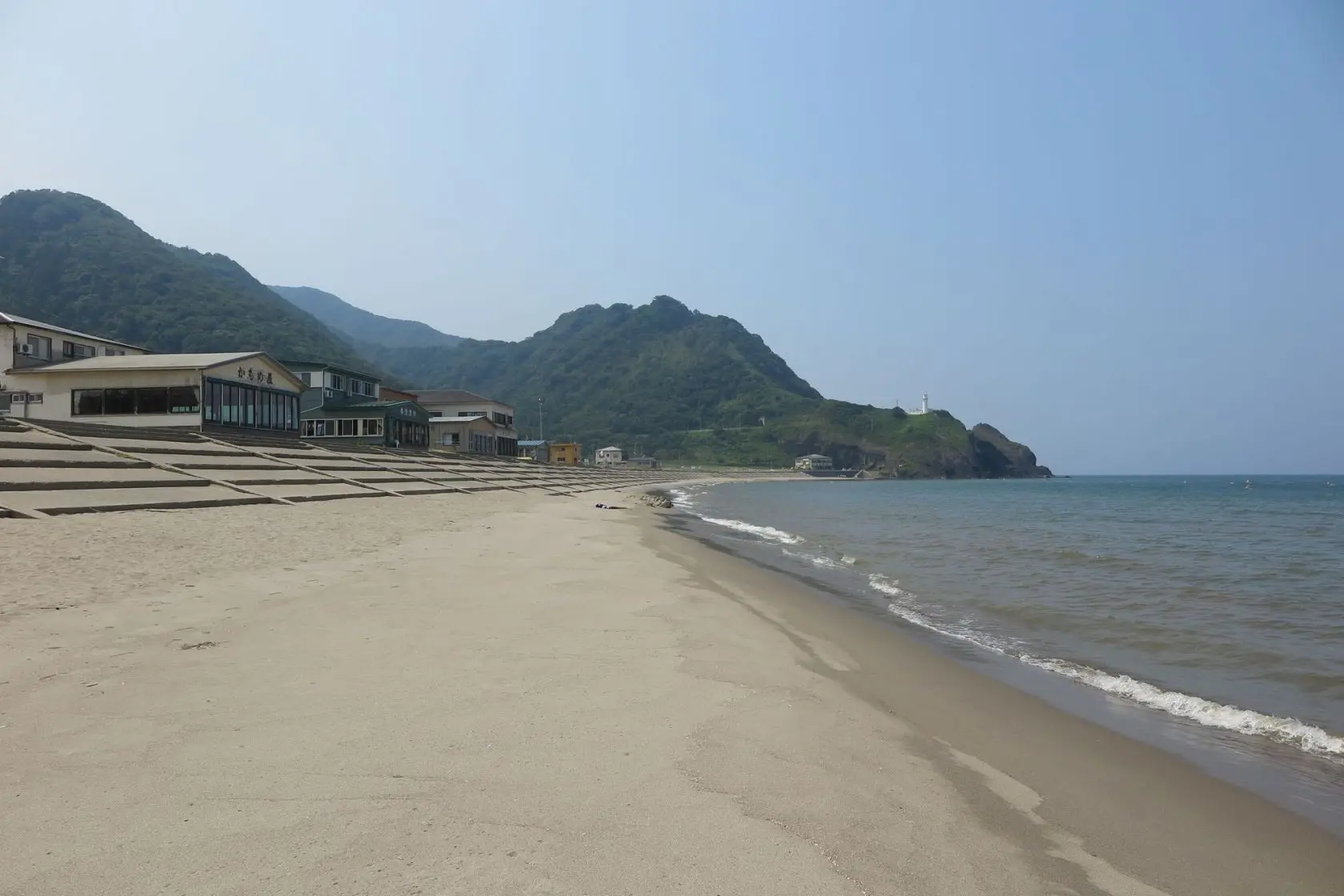 Kakudahama Beach