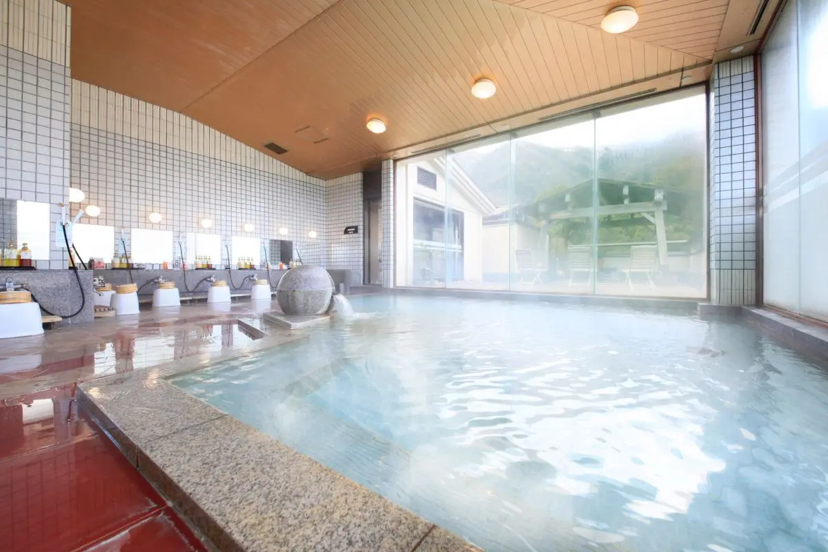 Inn of Four Seasons – Minoya