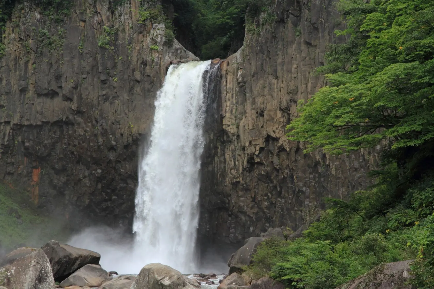 Naenataki Fall