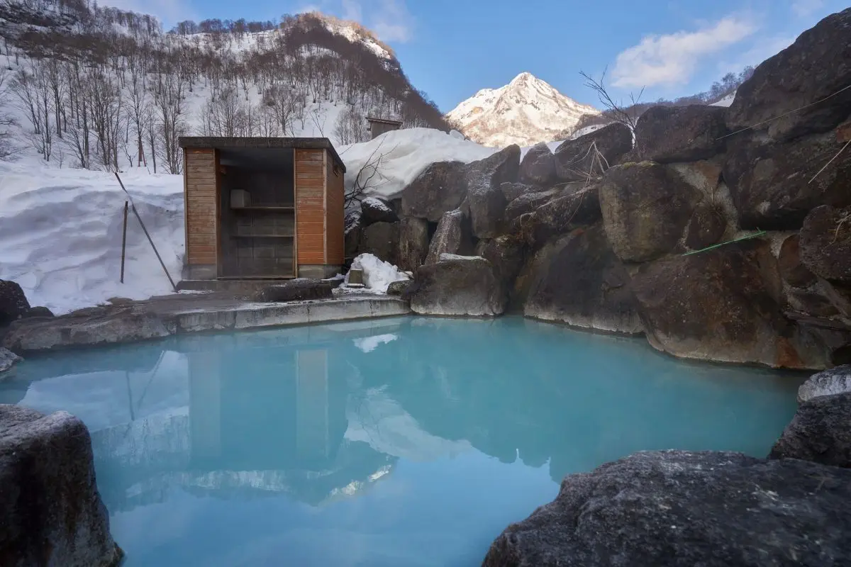 Ogon-no-yu and Kawara-no-yu at Tsubame Onsen