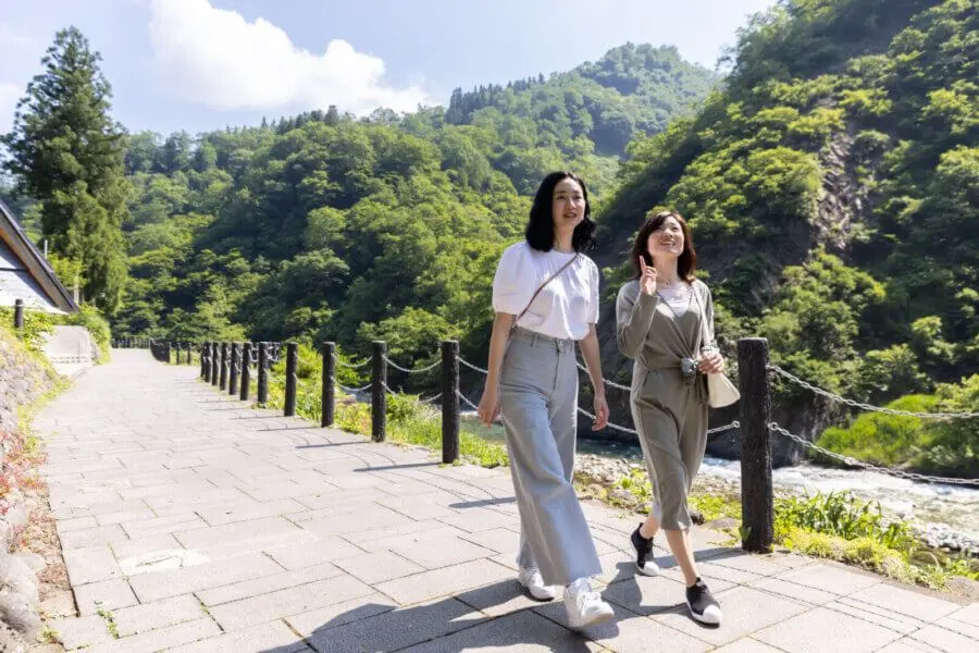 Kiyotsu Gorge / Tunnel of Light