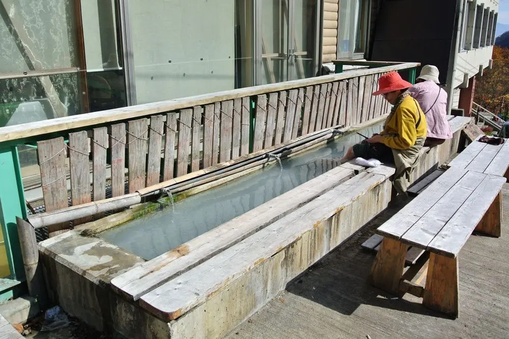 Ogon-no-yu and Kawara-no-yu at Tsubame Onsen