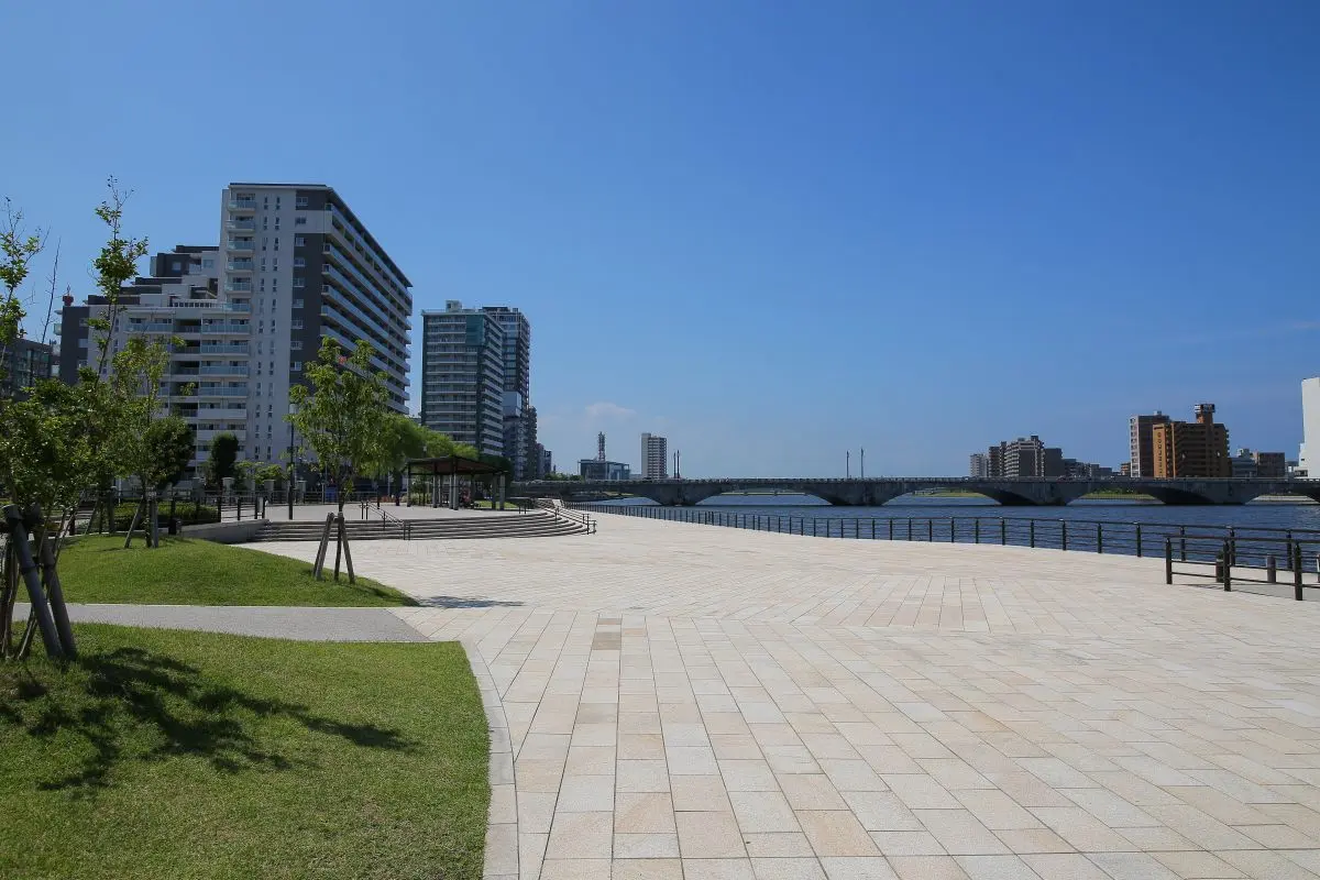 Yasuragitei Embankment