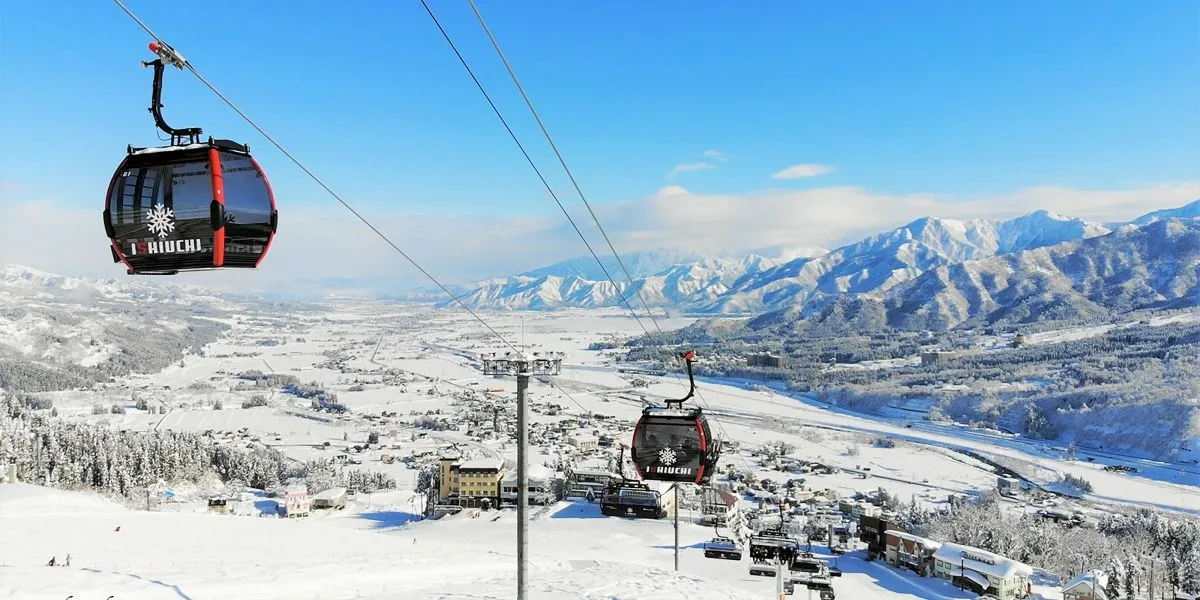 Fun Outdoor Activities Await You Among the Snowy Mountains of the Ishiuchi Maruyama Ski Resort’s Snow Garden!