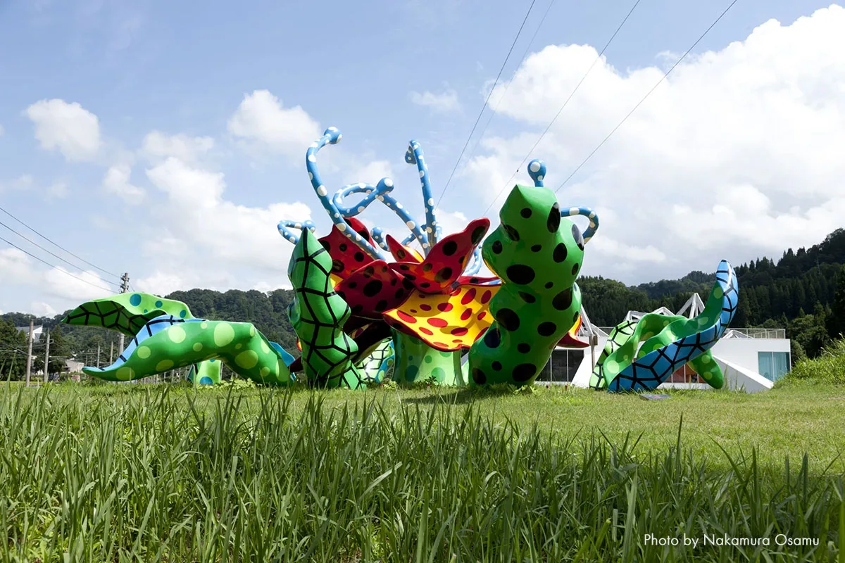 The Overwhelming Energy of Yayoi Kusama’s Tsumari in Bloom