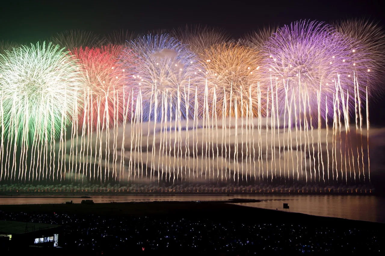 Gion Kashiwazaki Festival’s Sea Fireworks: Where Ocean and Sky Become One