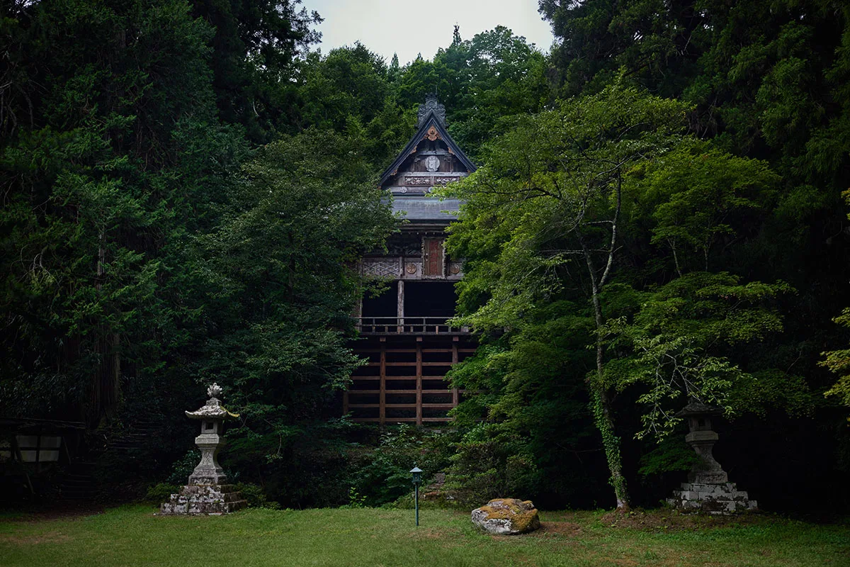 Seisui-ji—A Temple in the Forest Where Island History Lives